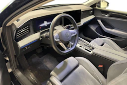 musta Volkswagen Passat 2024 kuva 3.