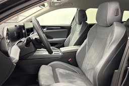 musta Volkswagen Passat 2024 kuva 11.