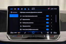musta Volkswagen Passat 2024 kuva 20.