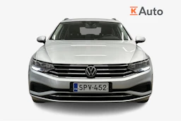 harmaa Volkswagen Passat 2024 kuva 4.