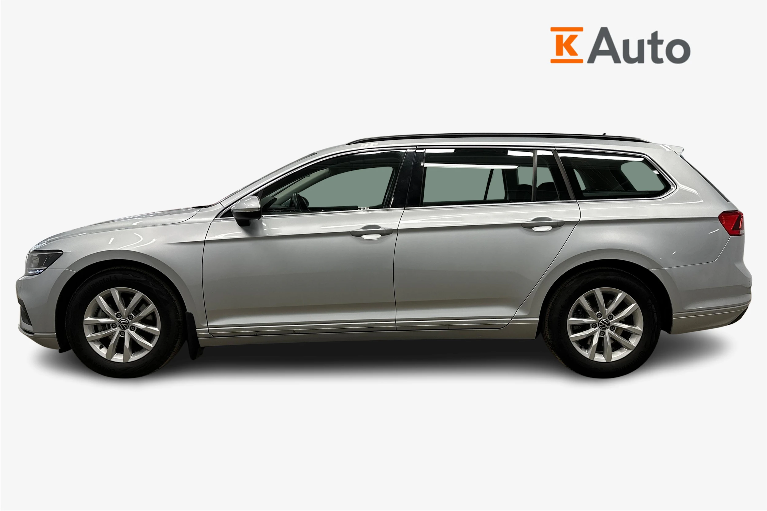 harmaa Volkswagen Passat 2024 kuva 5.