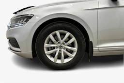 harmaa Volkswagen Passat 2024 kuva 9.