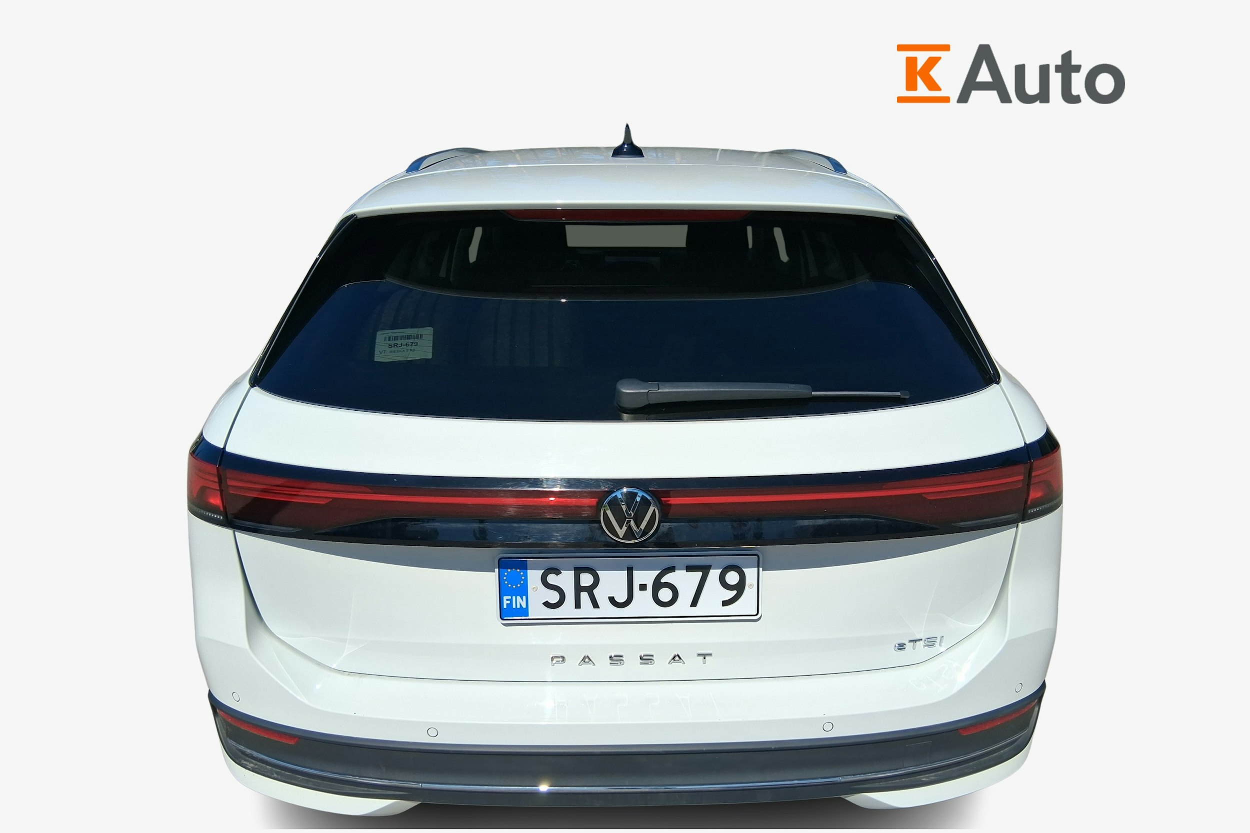 valkoinen Volkswagen Passat 2024 kuva 3.