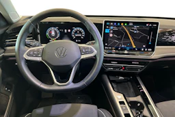 valkoinen Volkswagen Passat 2025 kuva 7.