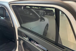 valkoinen Volkswagen Passat 2025 kuva 16.