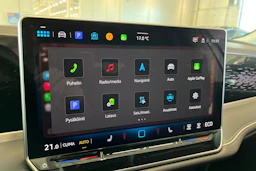 valkoinen Volkswagen Passat 2025 kuva 21.