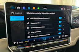 valkoinen Volkswagen Passat 2025 kuva 23.