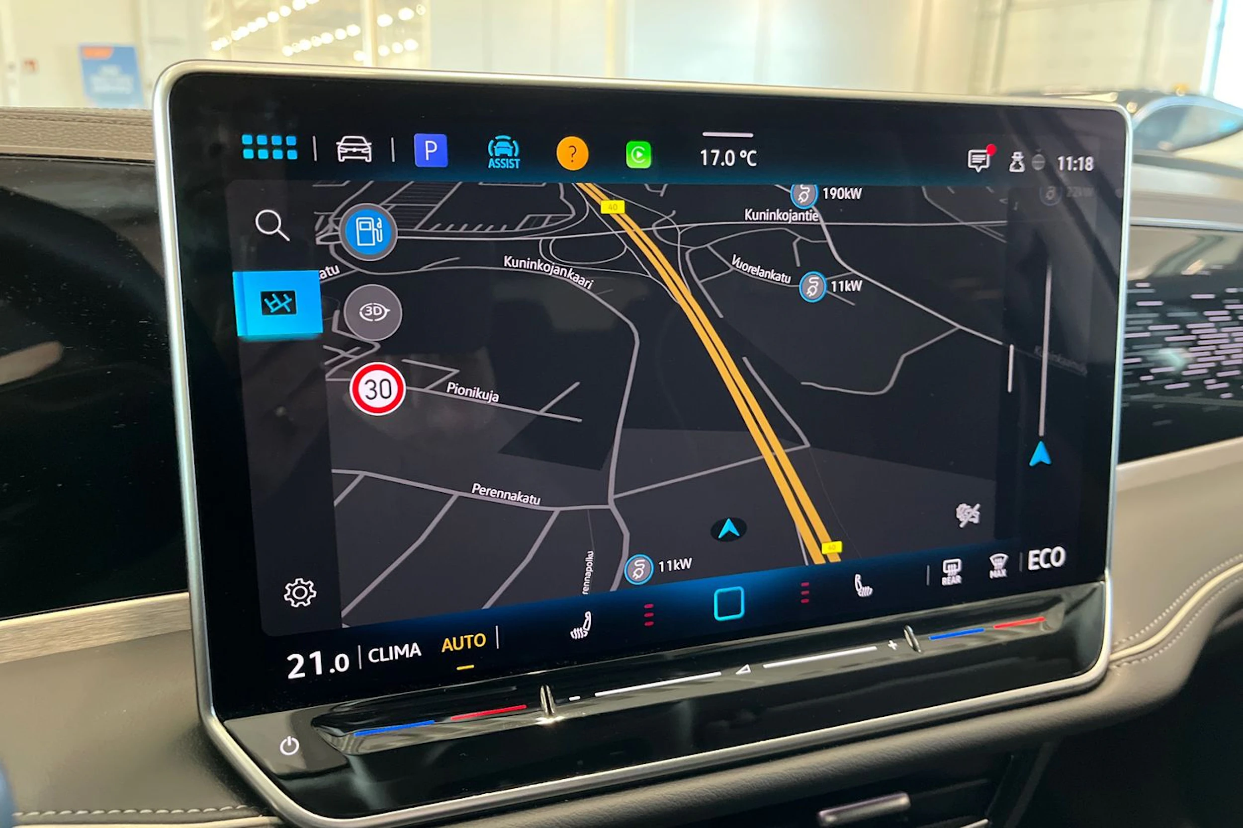 valkoinen Volkswagen Passat 2025 kuva 27.