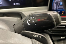 harmaa Volkswagen Passat 2024 kuva 27.