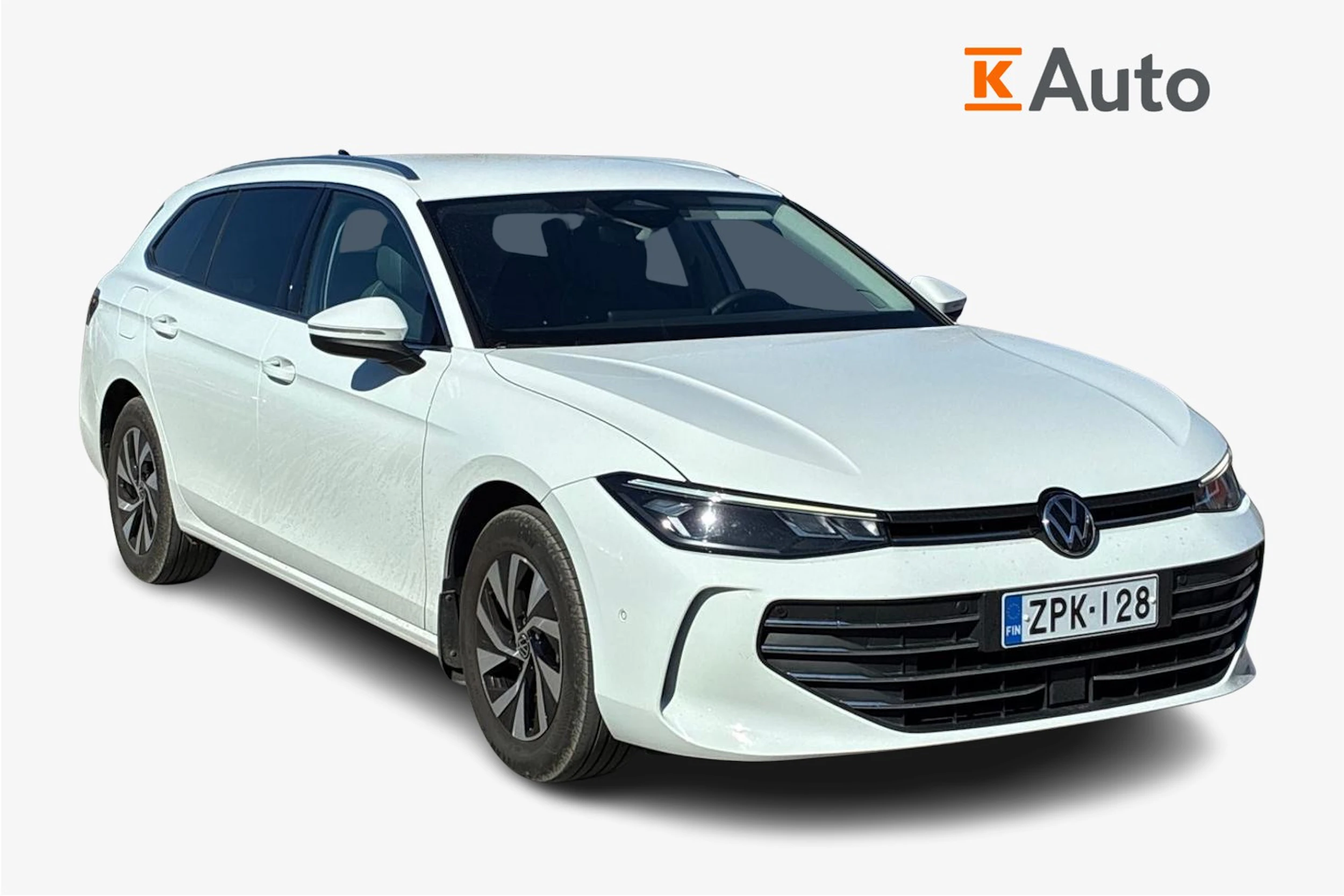 valkoinen Volkswagen Passat 2024 kuva 1.