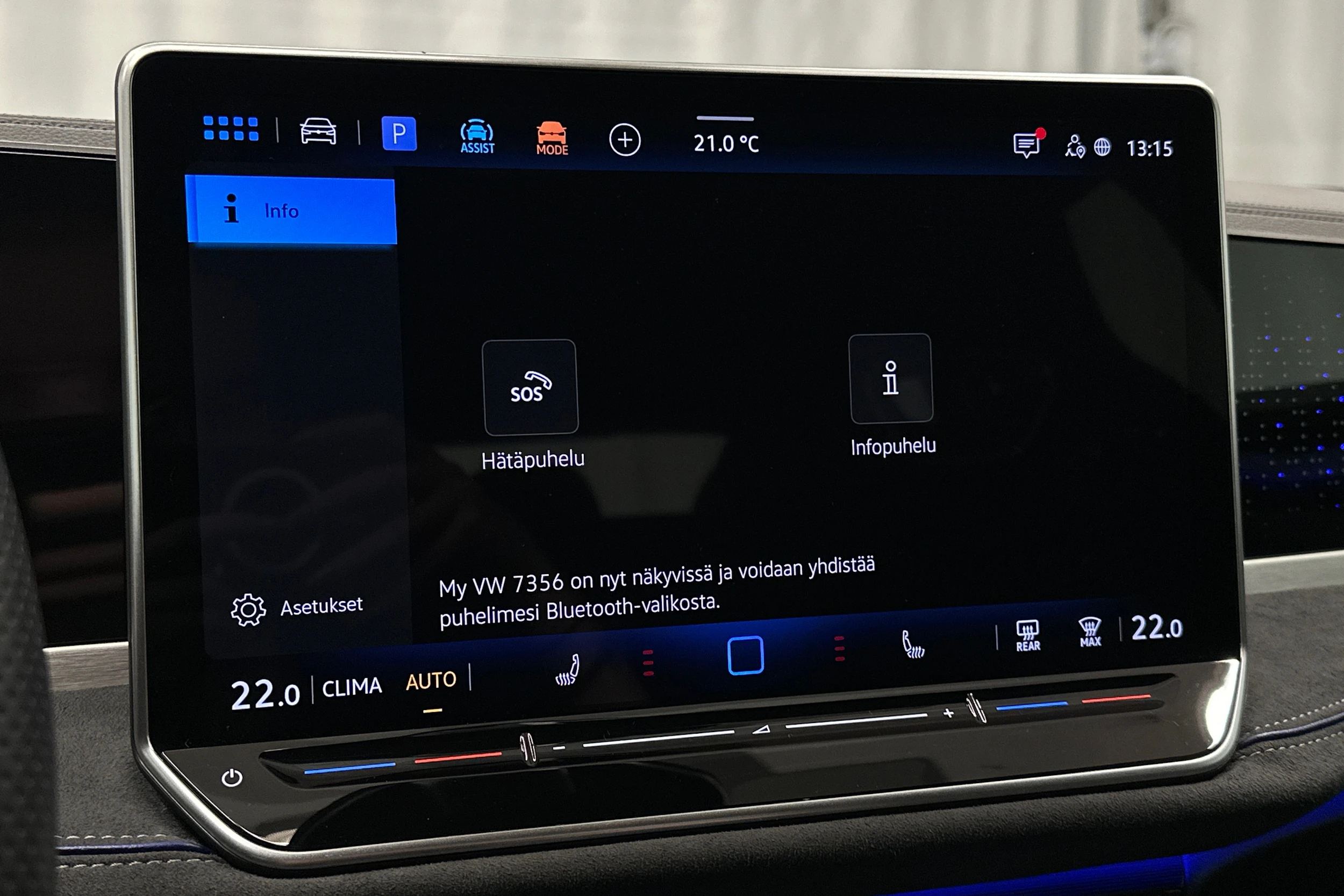 valkoinen Volkswagen Passat 2025 kuva 19.