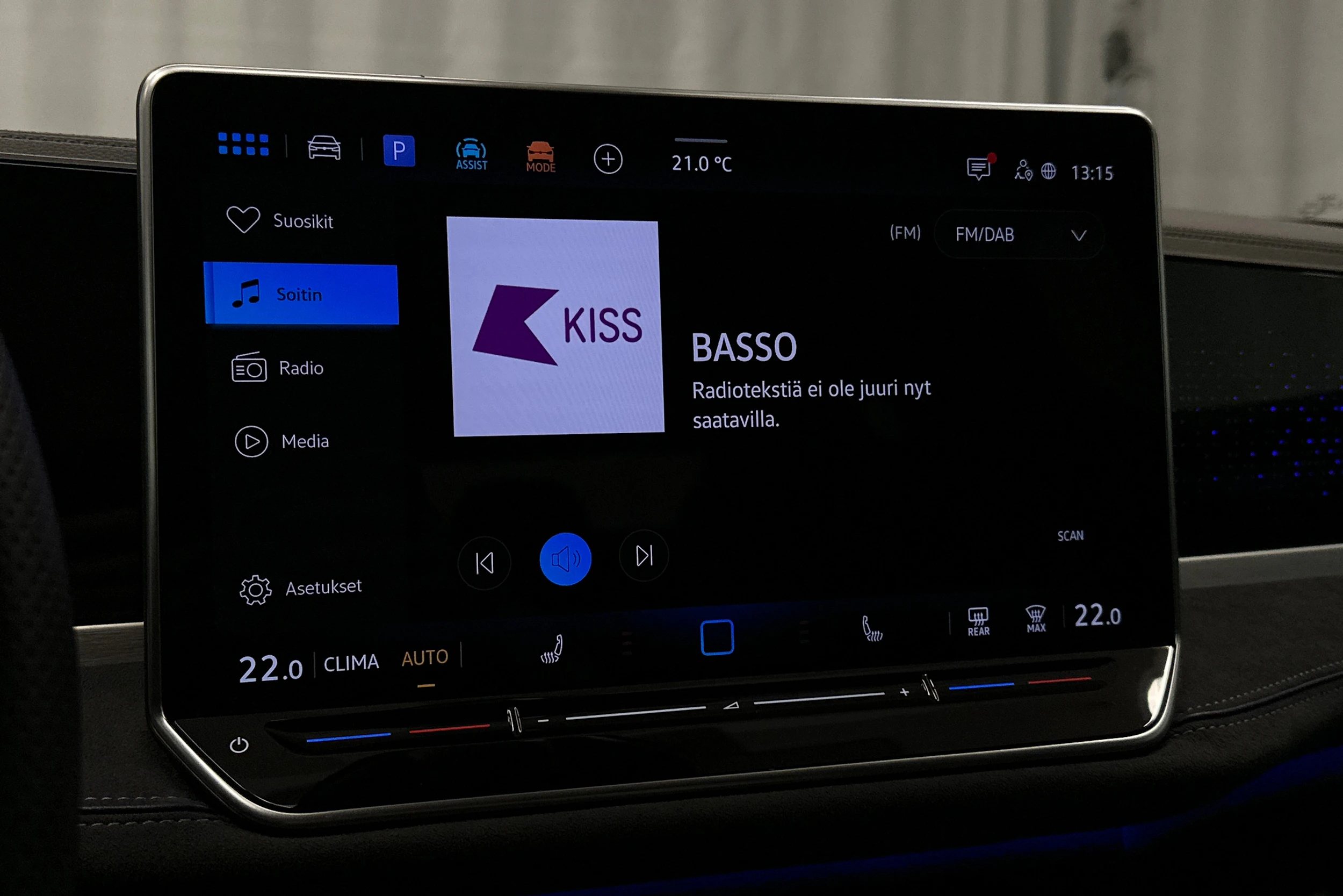 valkoinen Volkswagen Passat 2025 kuva 20.