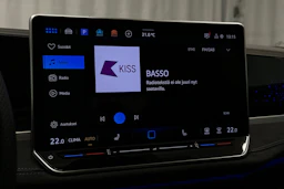 valkoinen Volkswagen Passat 2025 kuva 20.