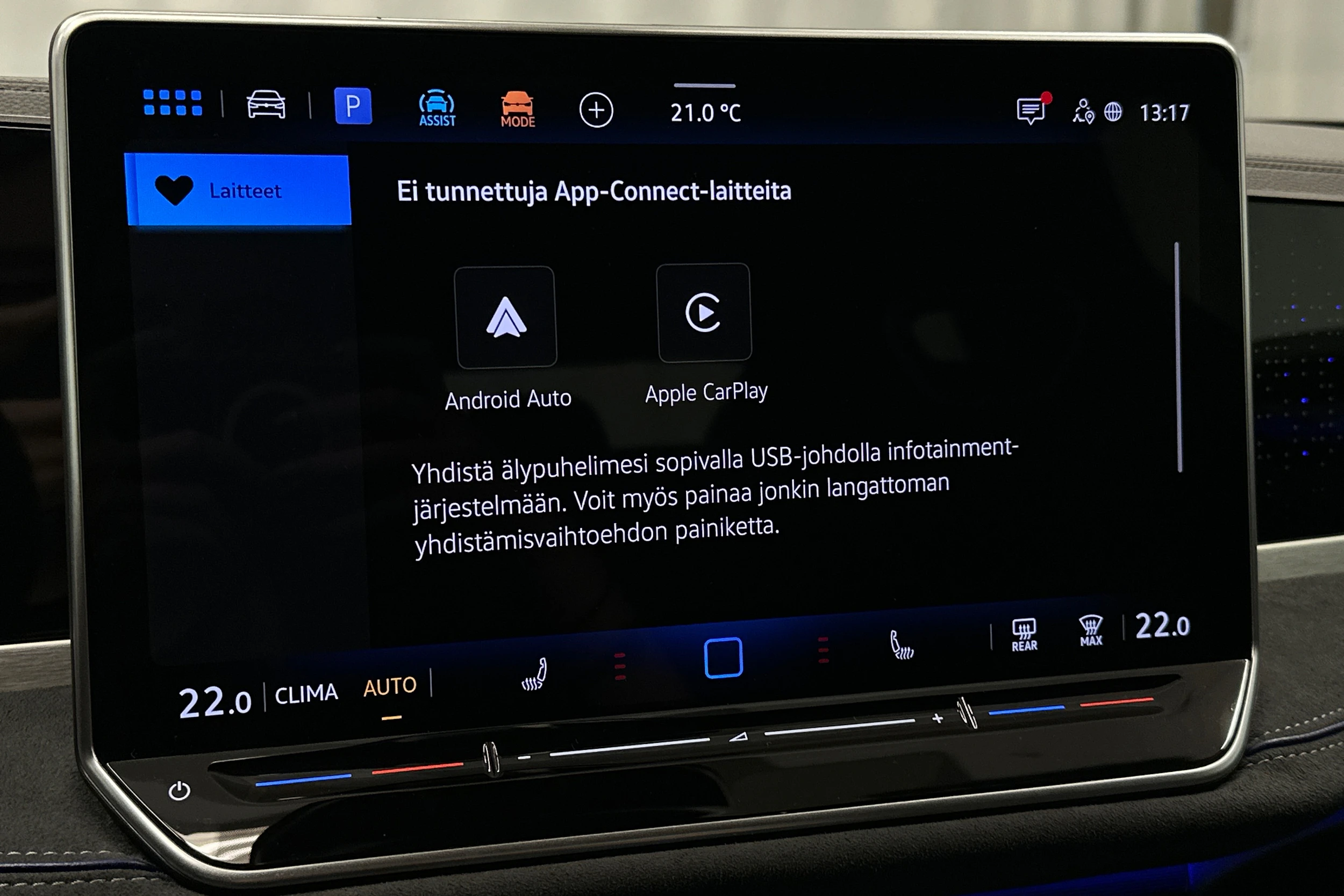 valkoinen Volkswagen Passat 2025 kuva 23.