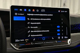 valkoinen Volkswagen Passat 2025 kuva 26.