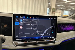 punainen Volkswagen Passat 2025 kuva 24.