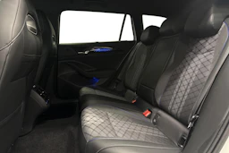 valkoinen Volkswagen Passat 2025 kuva 8.