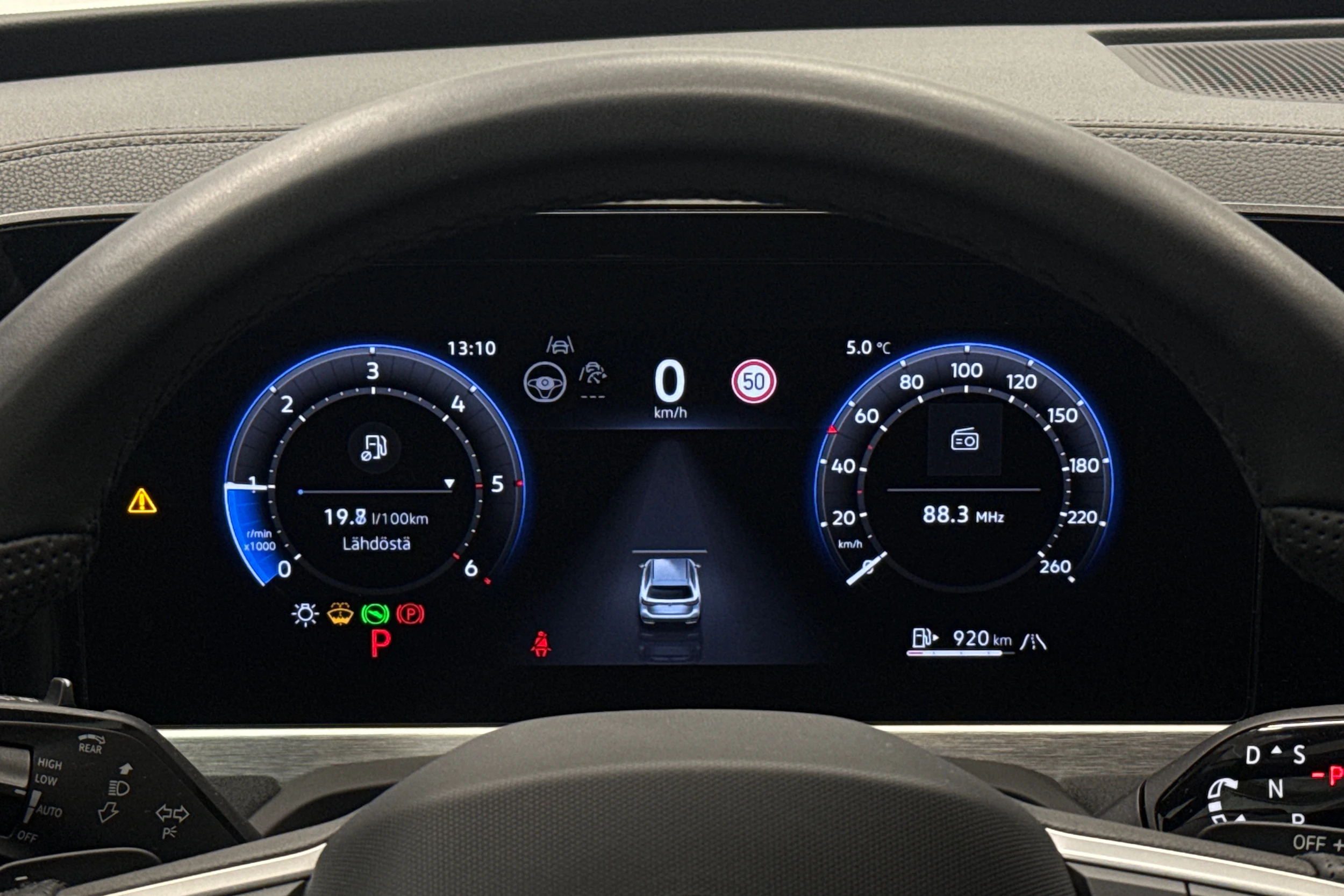 valkoinen Volkswagen Passat 2025 kuva 14.