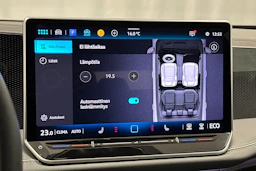 valkoinen Volkswagen Passat 2025 kuva 23.