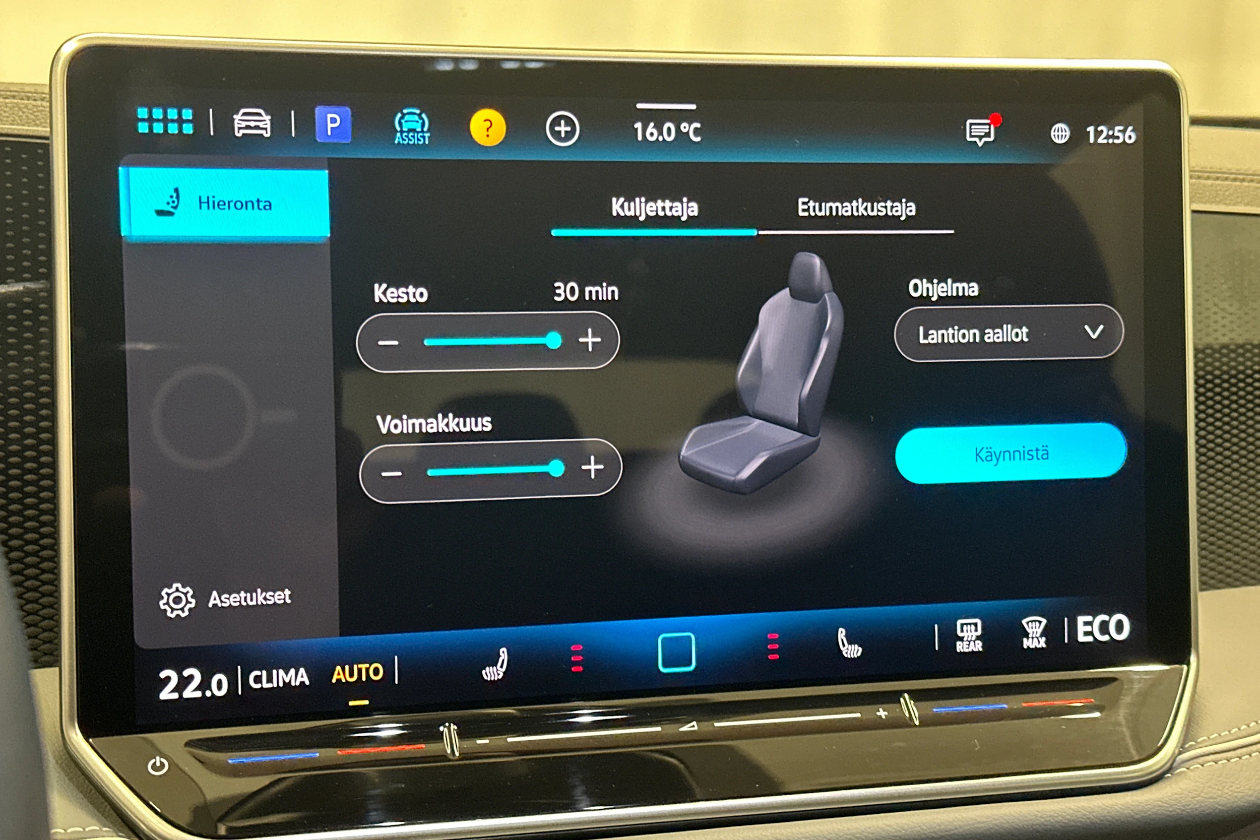 valkoinen Volkswagen Passat 2025 kuva 28.