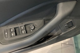 vihreä Volkswagen Passat 2025 kuva 13.