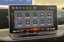 vihreä Volkswagen Passat 2025 kuva 15.