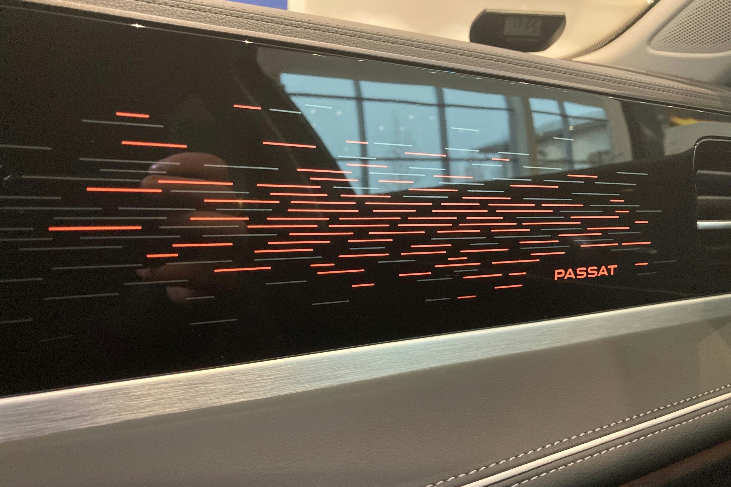 vihreä Volkswagen Passat 2025 kuva 17.