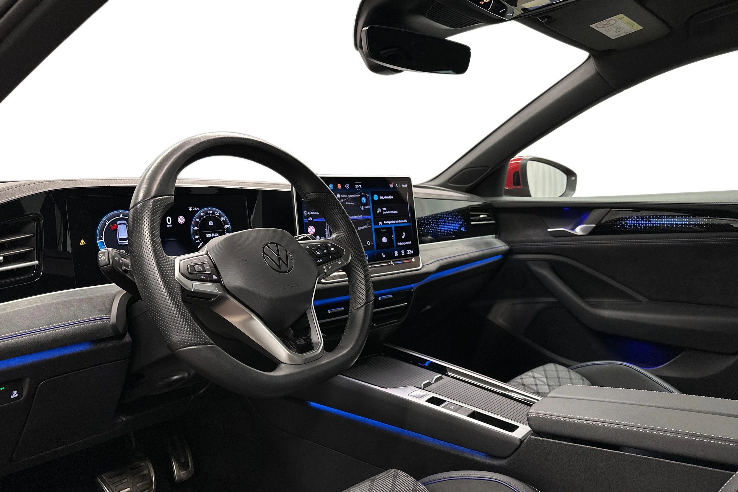 punainen Volkswagen Passat 2025 kuva 6.