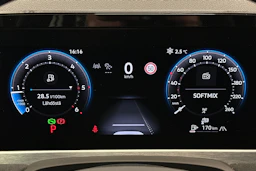 punainen Volkswagen Passat 2025 kuva 19.