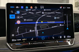 punainen Volkswagen Passat 2025 kuva 20.