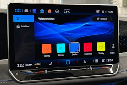 punainen Volkswagen Passat 2025 kuva 25.