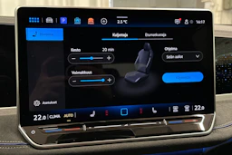 punainen Volkswagen Passat 2025 kuva 26.