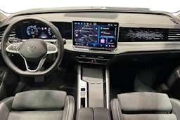 harmaa Volkswagen Passat 2025 kuva 9.