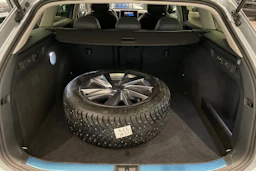 Harmaa Volkswagen PASSAT 2025 kuva 12.