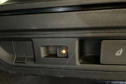 Harmaa Volkswagen PASSAT 2025 kuva 13.