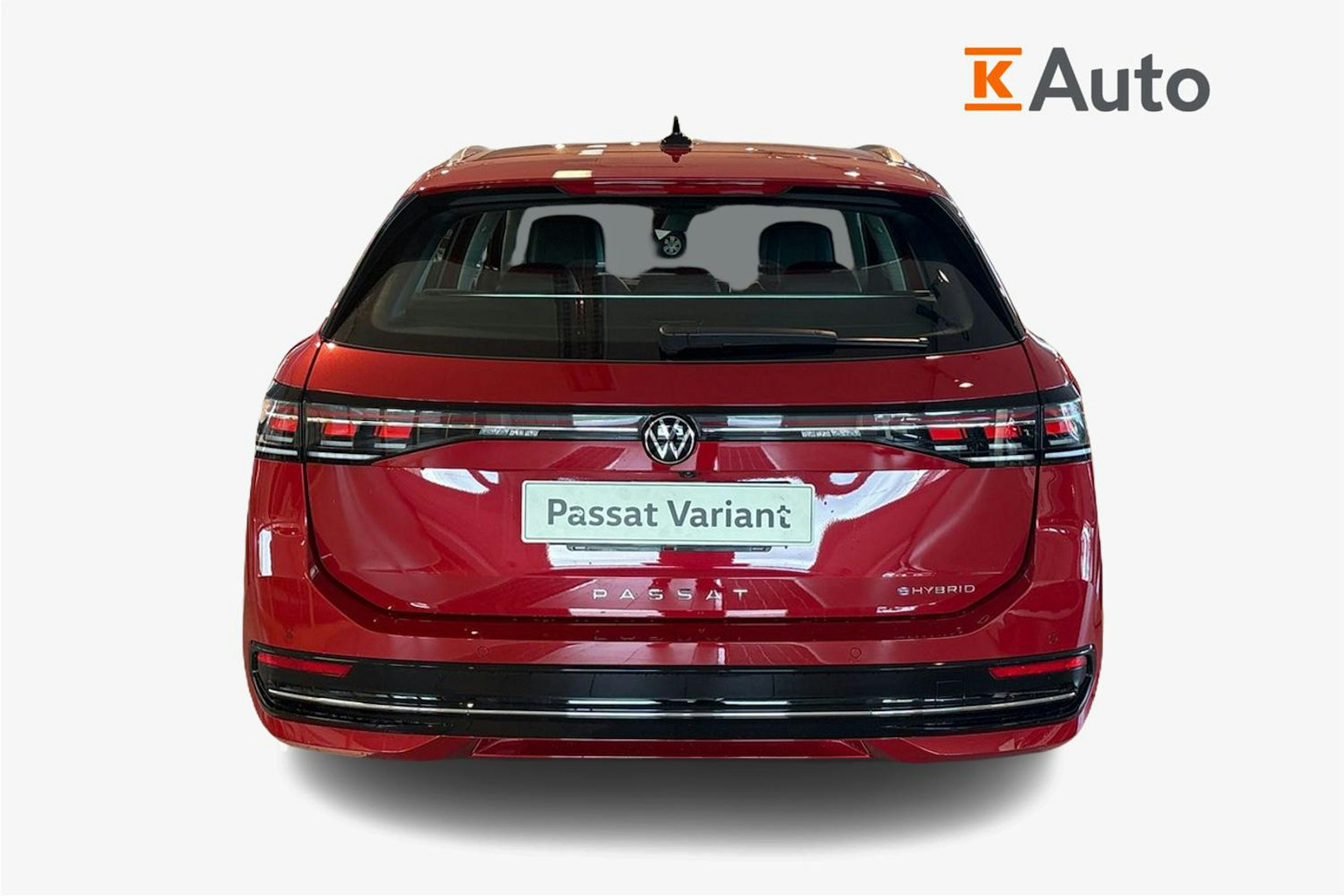 punainen Volkswagen Passat 2025 kuva 3.