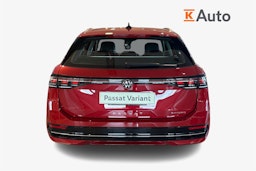 punainen Volkswagen Passat 2025 kuva 3.