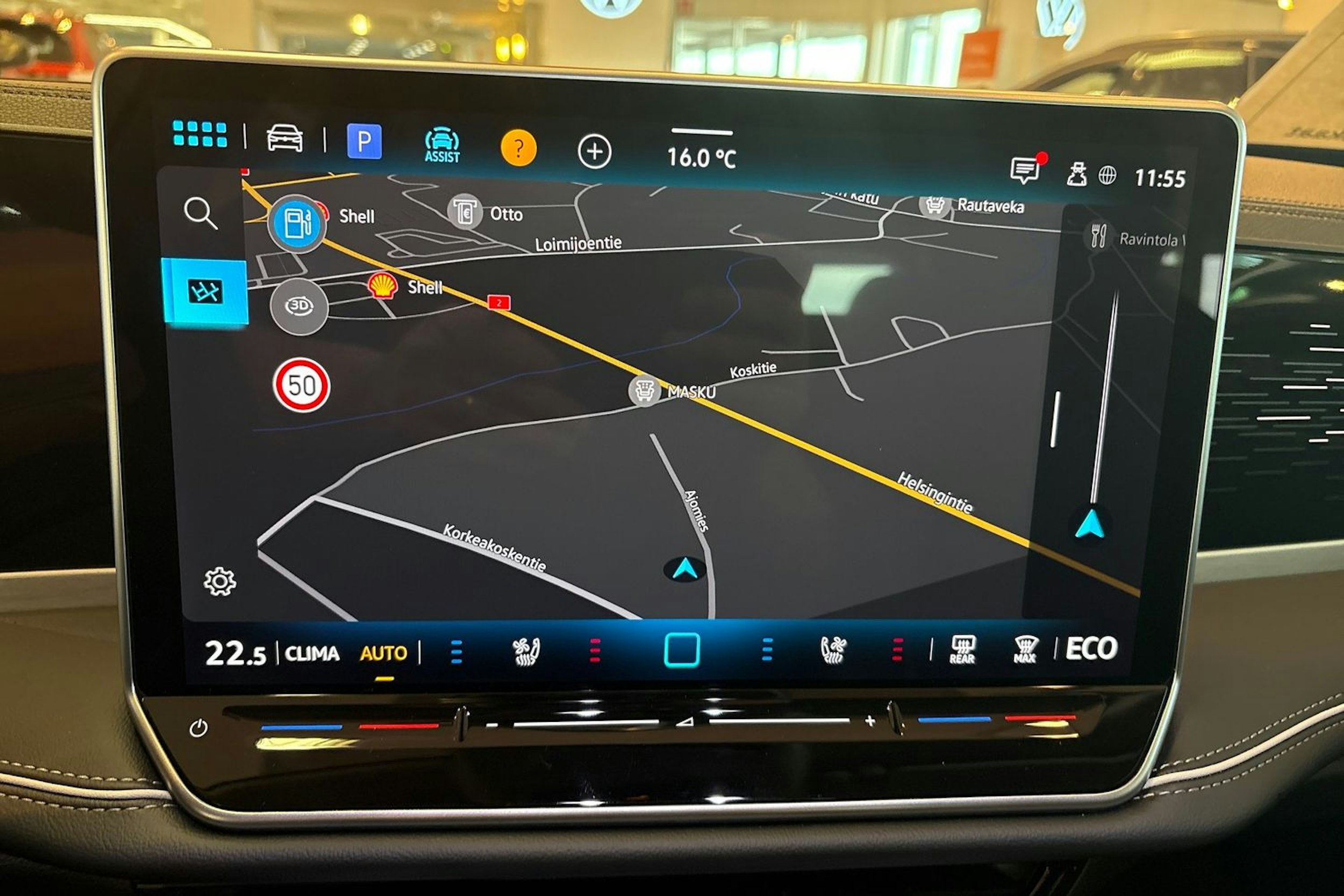 punainen Volkswagen Passat 2025 kuva 15.