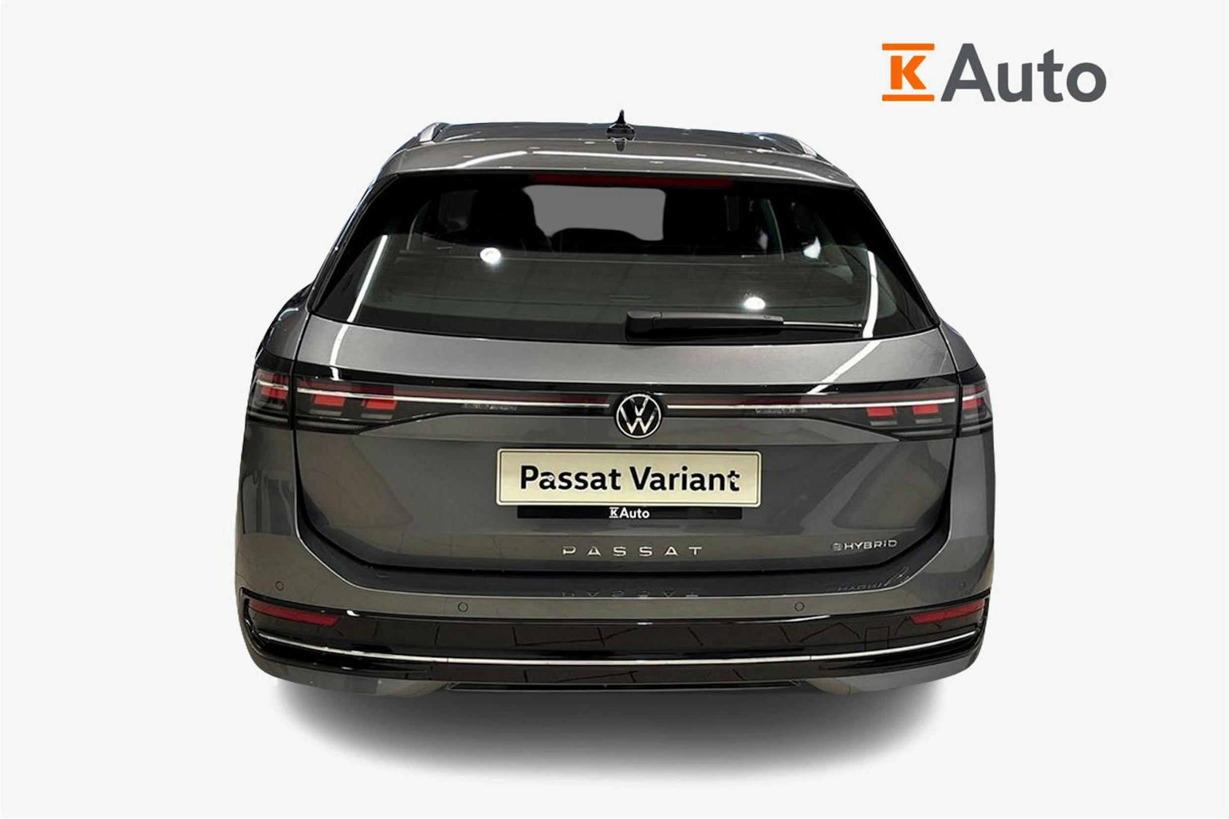 harmaa Volkswagen Passat 2025 kuva 3.