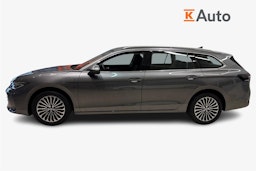 harmaa Volkswagen Passat 2025 kuva 5.