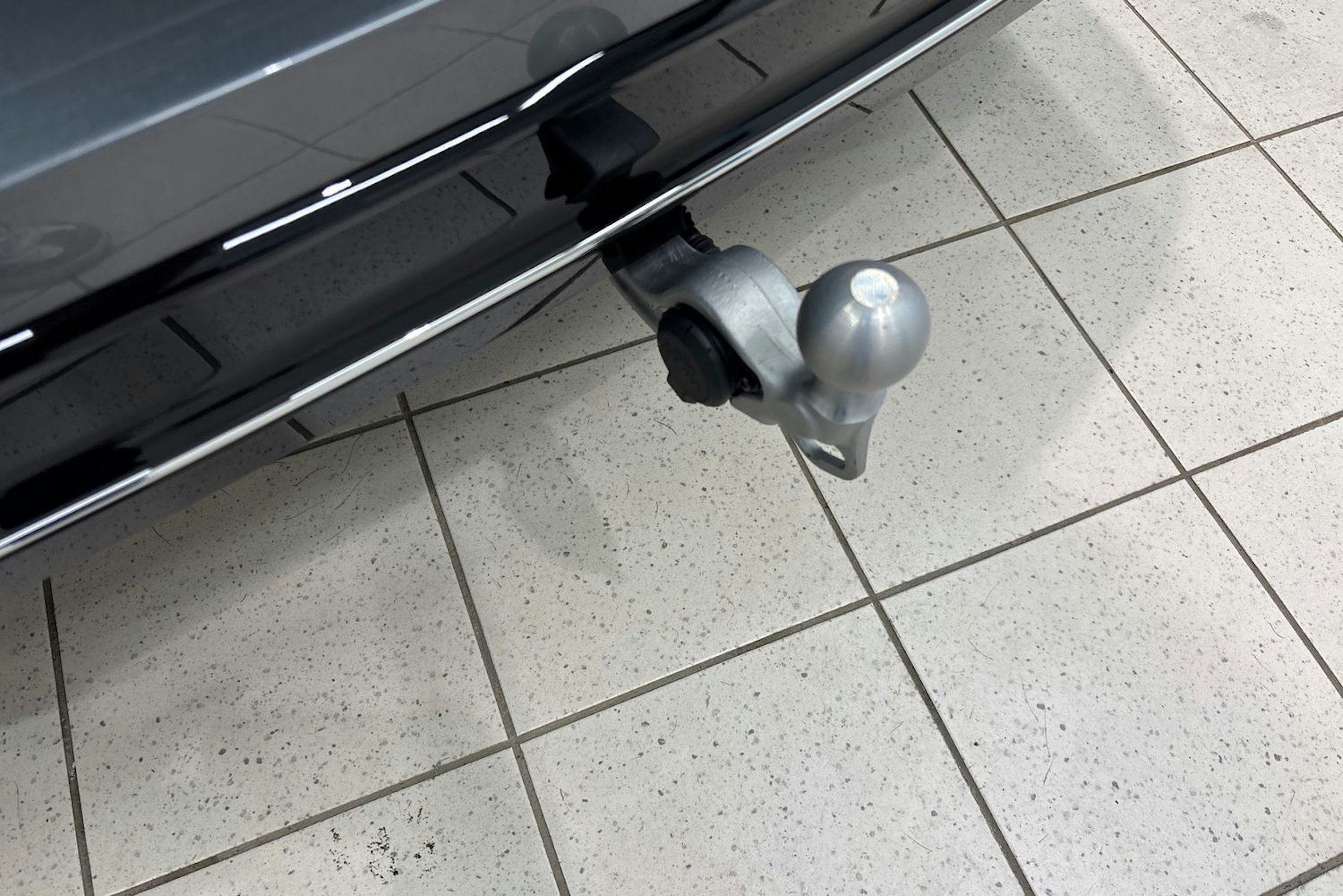 harmaa Volkswagen Passat 2025 kuva 11.