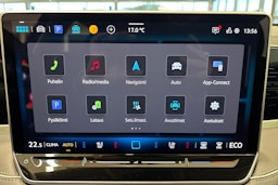 harmaa Volkswagen Passat 2025 kuva 18.