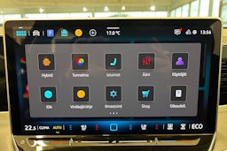 harmaa Volkswagen Passat 2025 kuva 19.