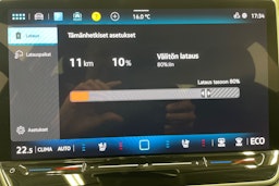 sininen Volkswagen Passat 2025 kuva 12.