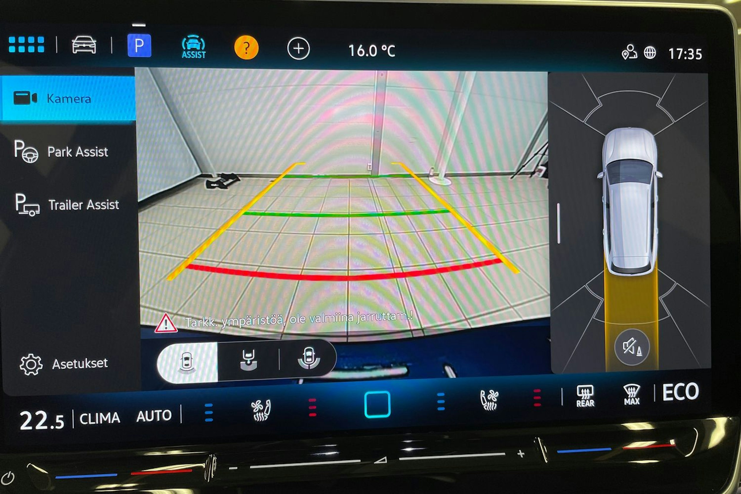 sininen Volkswagen Passat 2025 kuva 14.