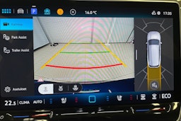 sininen Volkswagen Passat 2025 kuva 14.