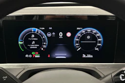 harmaa Volkswagen Passat 2025 kuva 23.