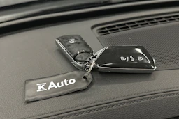 harmaa Volkswagen Passat 2025 kuva 33.