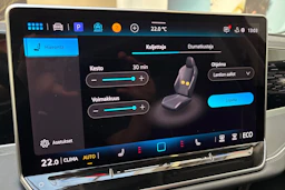 punainen Volkswagen Passat 2025 kuva 29.