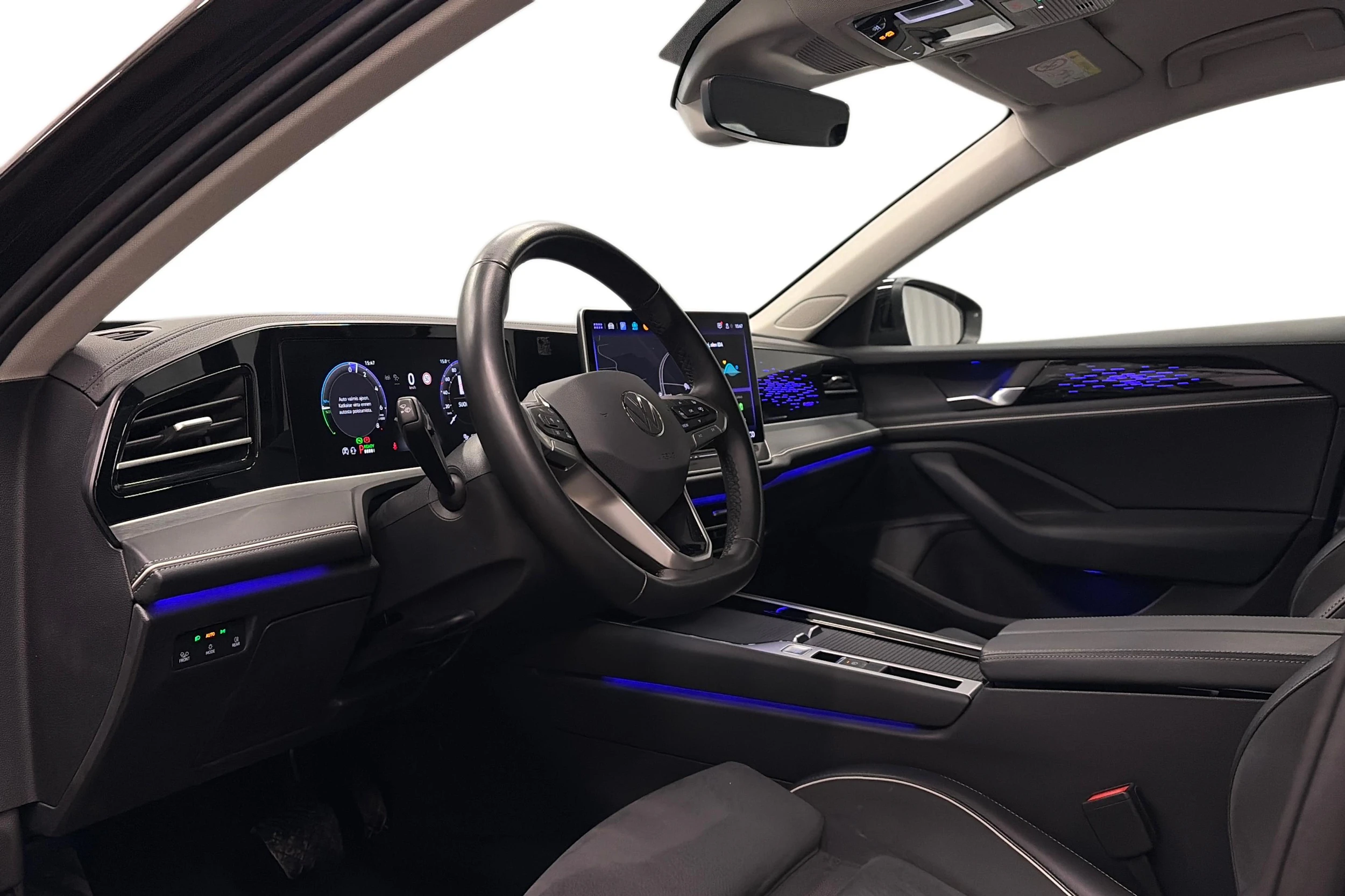 musta Volkswagen Passat 2025 kuva 8.